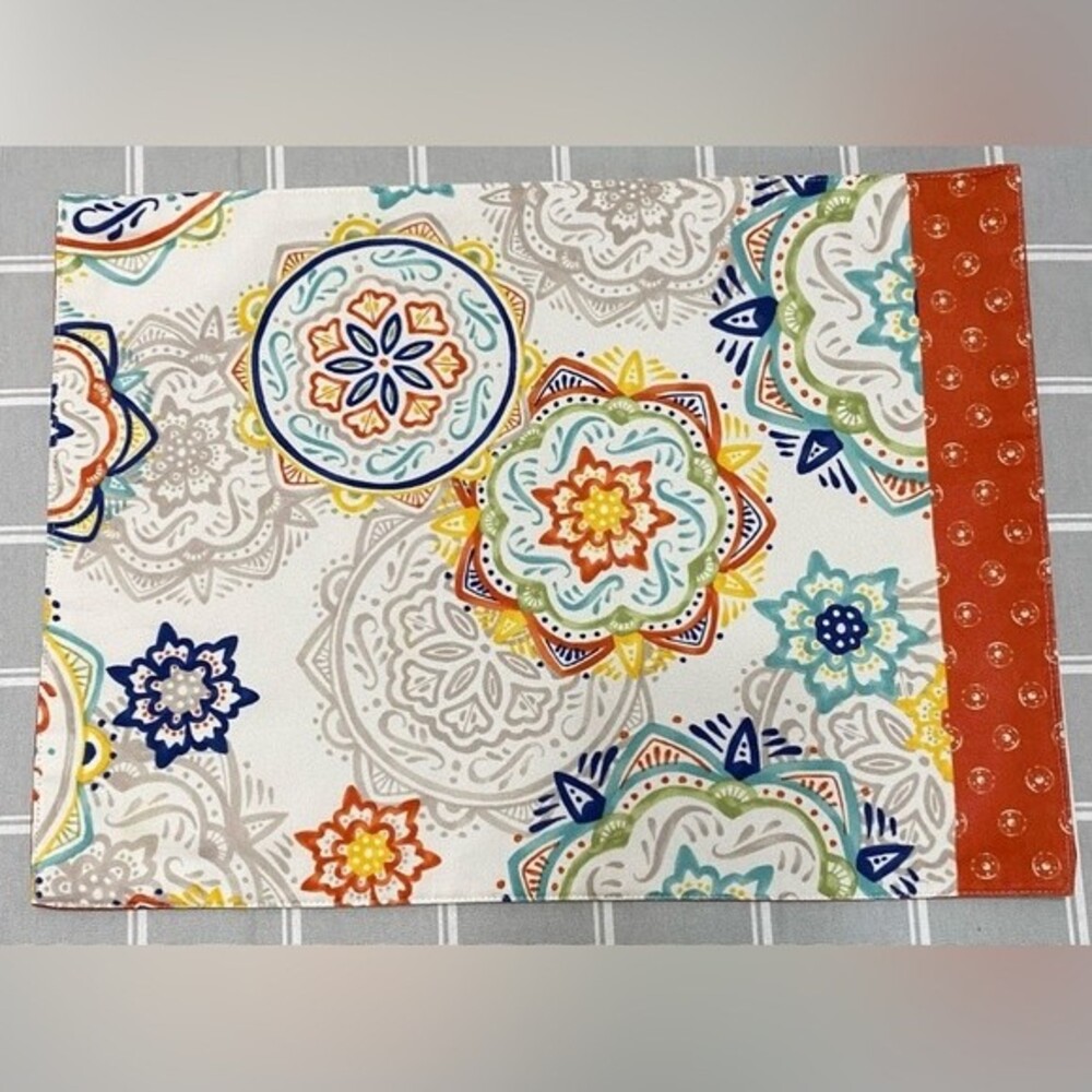 Set of 4) cloth placemats beautiful vibrant colors and a sturdy durable fabric